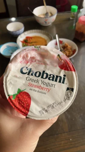 Nhấp để xem toàn màn hình Sữa Chua Hy Lạp Chobani 160g/680g/907g photo review